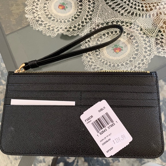 Coach wallet Crossgrain Leather Zip Top Wristlet - Picture 6 of 8